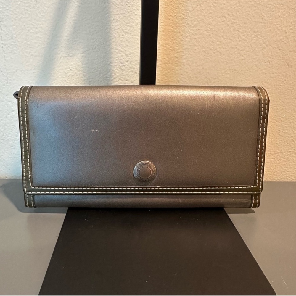 Coach Women's Metallic Gray Leather Trifold Wallet